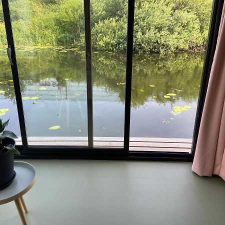 Unieke Woonark Met Privetuin En Free Parking. Apartment Ротердам Екстериор снимка