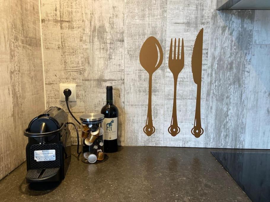 Unieke Woonark Met Privetuin En Free Parking. Apartment Ротердам Екстериор снимка